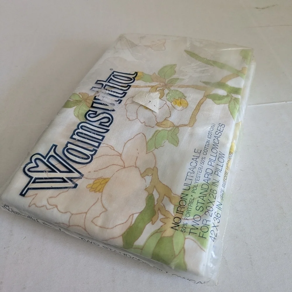 Vintage Wamsutta 2 standard pillow cases in original package
